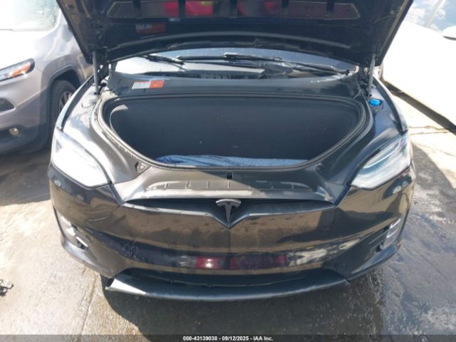 2016 TESLA MODEL X 5YJXCBE27GF016719 Photo 9