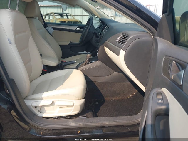 Volkswagen 1.4 tsi 2017 3VWDB7AJXHM310318 Image 5