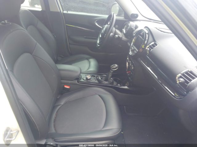 2017 MINI CLUBMAN WMWLU1C37H2F28700 Photo 4