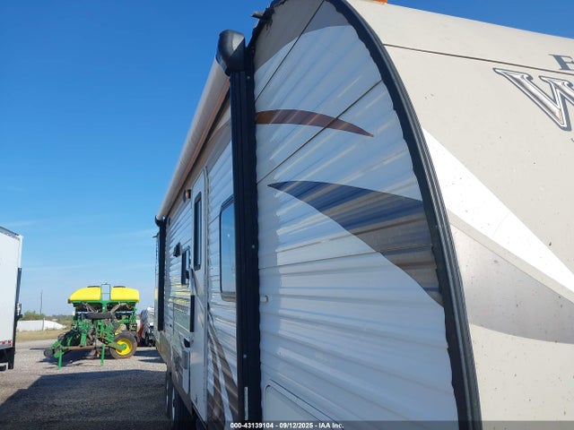 4X4TWDF2XGA257127 Forest River Wildwood Towables