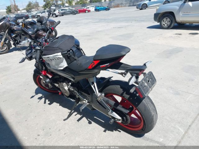 2021 APRILIA TUONO ZD4KSUE03MS000365 Photo 2
