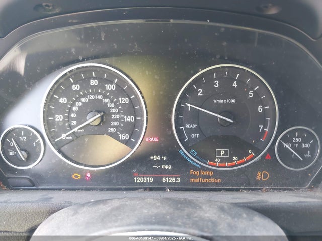 BMW 320i 2016 WBA8E1G53GNU12192 Image 7