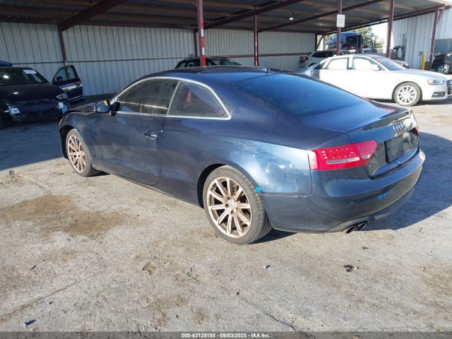 2011 AUDI A5 WAULFAFRXBA007149 Photo 2