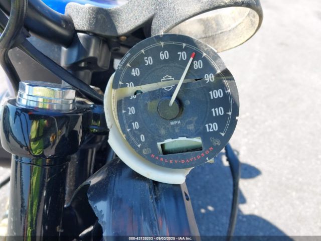 2019 HARLEY-DAVIDSON XL883 1HD4LE219KC426927 Photo 6