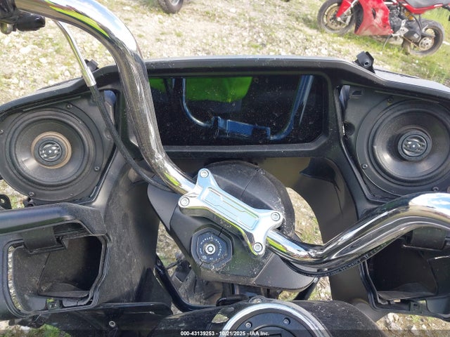 1HD1KH711RB606760 Harley-Davidson Milwaukee-eight