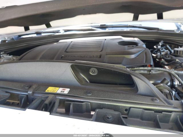 2021 JAGUAR F-PACE SADCJ2EX7MA668331 Photo 9