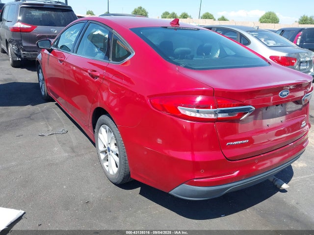 Ford 2020 2020 3FA6P0HD2LR113553 Image 3