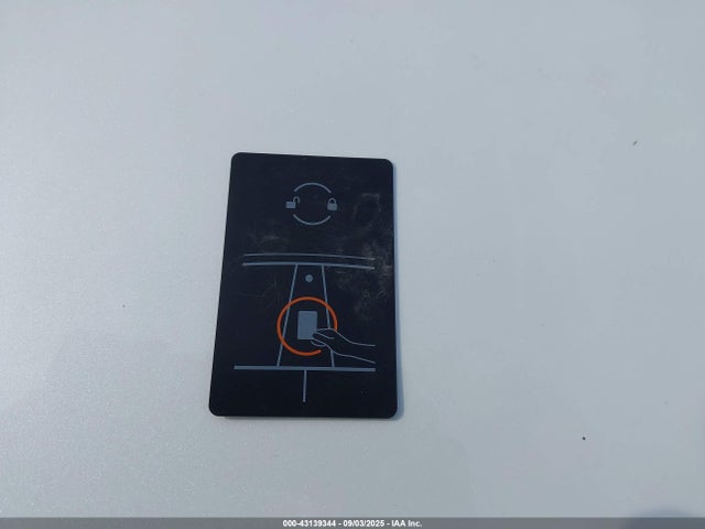 2022 TESLA MODEL Y 7SAYGDEE8NF441090 Photo 10