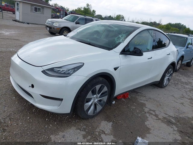 2022 TESLA MODEL Y 7SAYGDEE8NF441090 Photo 1