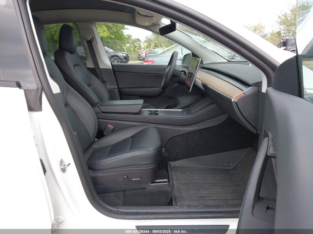2022 TESLA MODEL Y 7SAYGDEE8NF441090 Photo 4