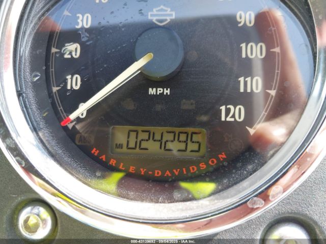 2017 HARLEY-DAVIDSON FXDB 1HD1GXM12HC322692 Photo 6