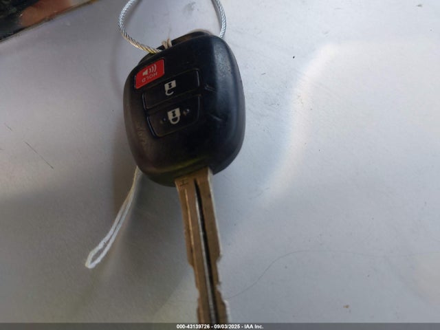 5TFAX5GN4JX126336 Toyota 2tr-fe