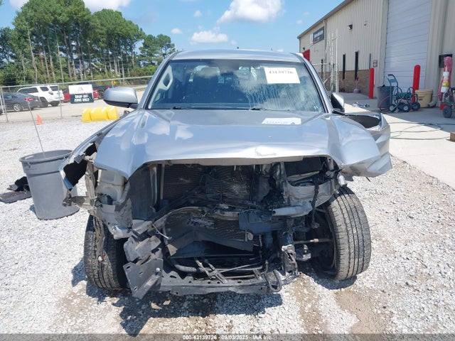 5TFAX5GN4JX126336 Toyota 2tr-fe