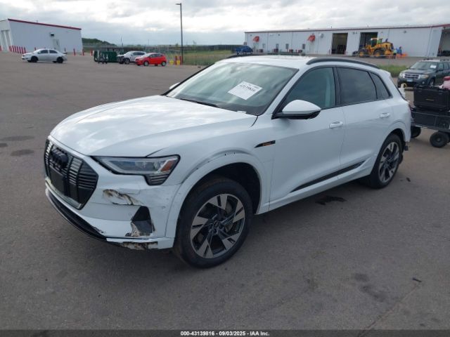 2022 AUDI E-TRON WA1AAAGE9NB042469 Photo 1
