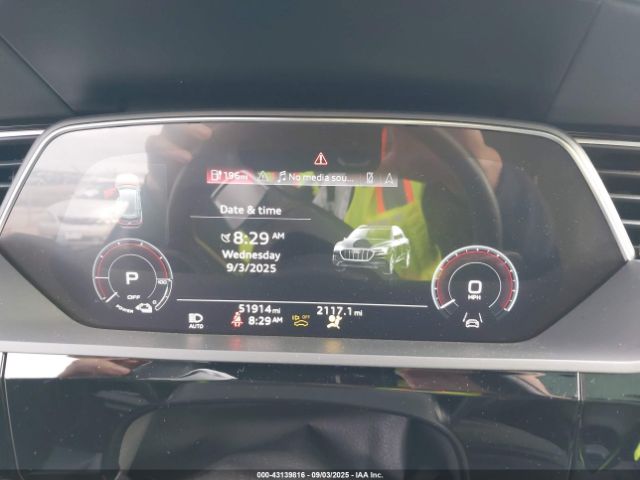 2022 AUDI E-TRON WA1AAAGE9NB042469 Photo 6