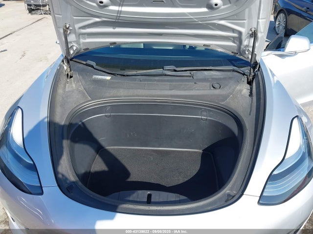 2018 TESLA MODEL 3 5YJ3E1EA4JF076538 Photo 9