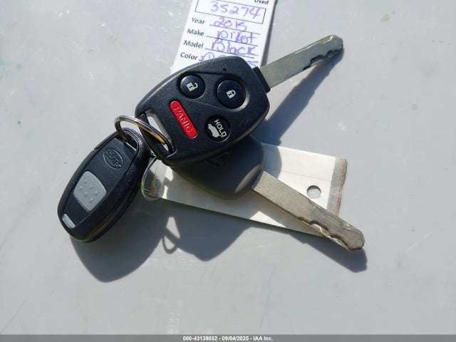 Honda j35z4 2015 5FNYF4H91FB008470 Image 11