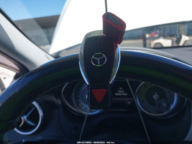 Mercedes-Benz 2015 2015 WDCTG4GB0FJ178656 Image 11