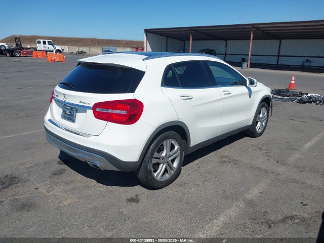 Mercedes-Benz 2015 2015 WDCTG4GB0FJ178656 Image 4