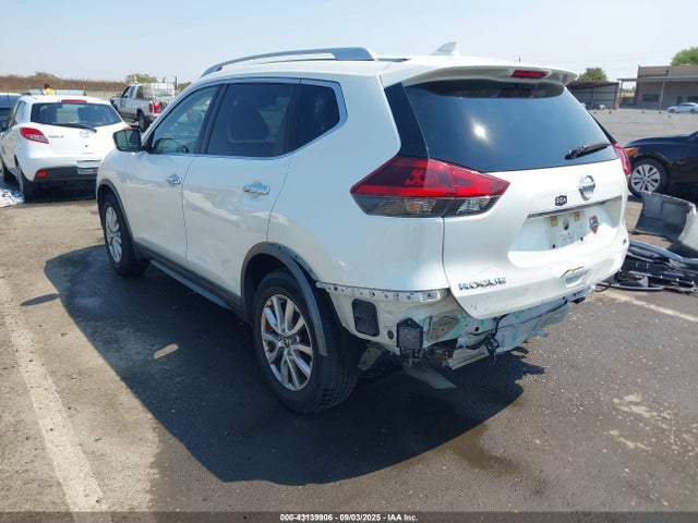 Nissan Rogue 2018 KNMAT2MT7JP608585 Image 3