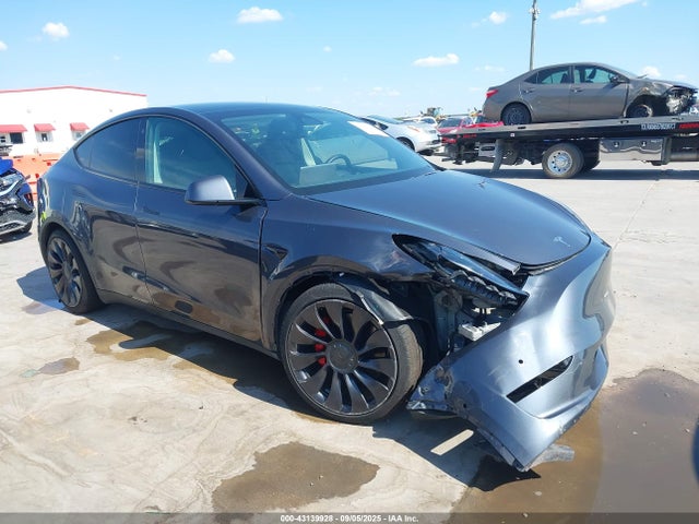 2022 TESLA MODEL Y 7SAYGDEF6NF322558 Photo 0