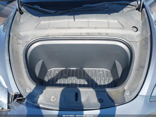 2022 TESLA MODEL Y 7SAYGDEF6NF322558 Photo 9