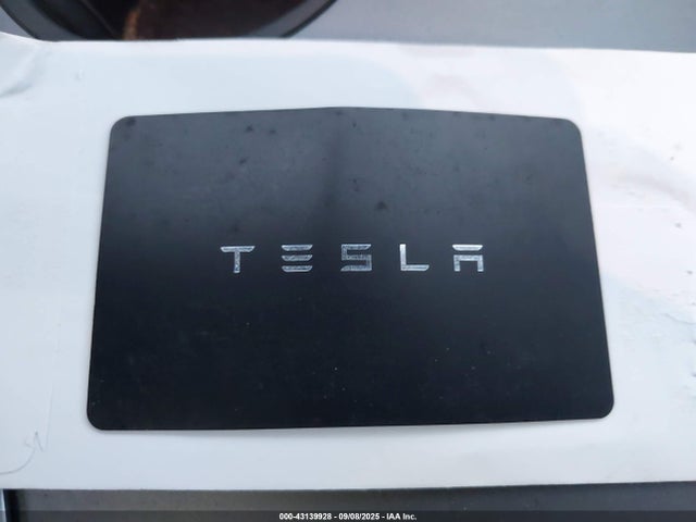 2022 TESLA MODEL Y 7SAYGDEF6NF322558 Photo 10