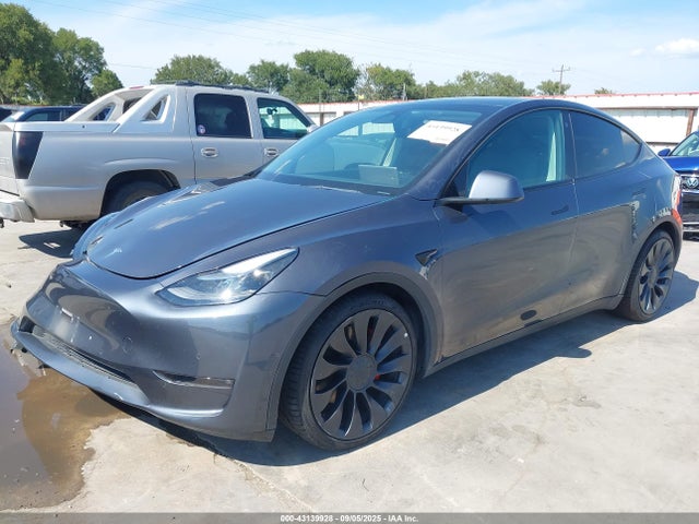 2022 TESLA MODEL Y 7SAYGDEF6NF322558 Photo 1