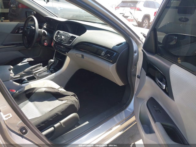 1HGCR2F38HA011464 Honda k24w1