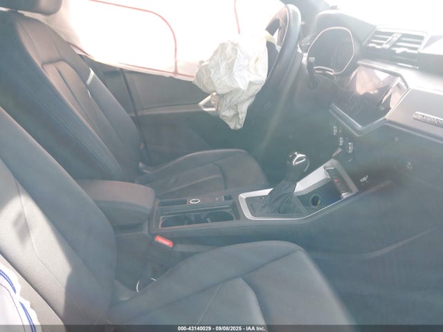 2021 AUDI Q3 WA1DECF37M1131247 Photo 4