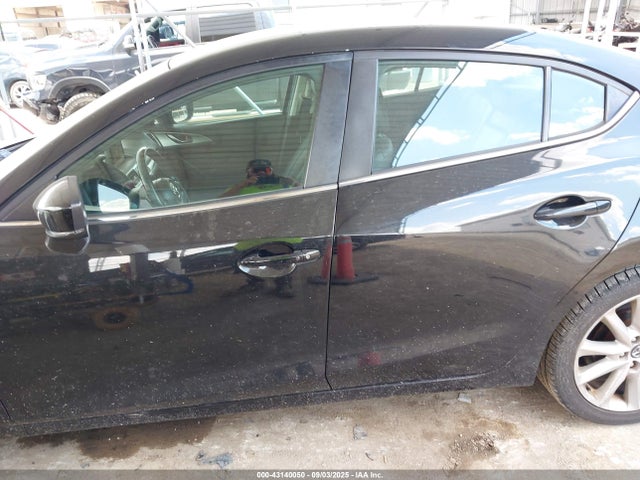 3MZBN1V78HM105476 Mazda Mazda3 Touring