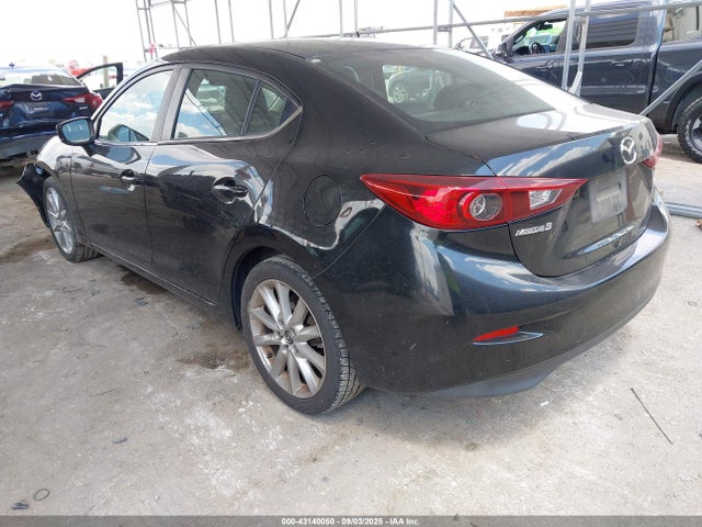 3MZBN1V78HM105476 Mazda Mazda3 Touring