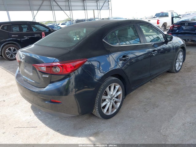 3MZBN1V78HM105476 Mazda Mazda3 Touring