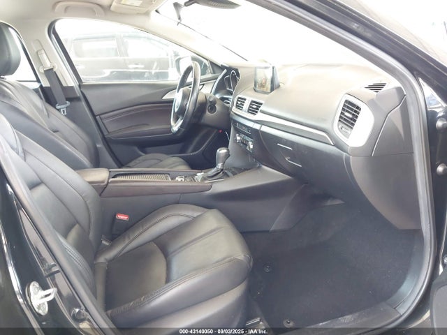 3MZBN1V78HM105476 Mazda Mazda3 Touring