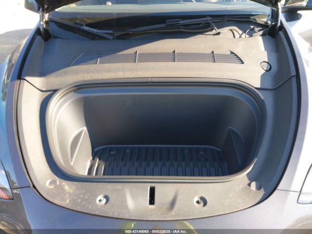 2024 TESLA MODEL Y 7SAYGDEE6RA283917 Photo 9