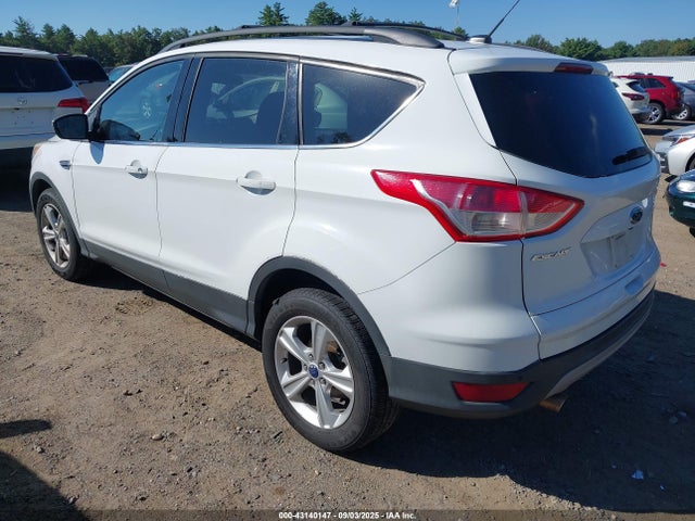 1FMCU9GX8EUE05429 Ford Escape