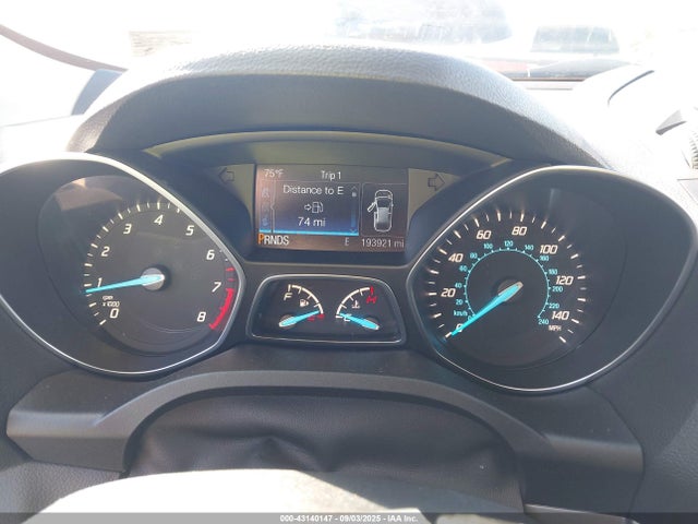 1FMCU9GX8EUE05429 Ford Escape