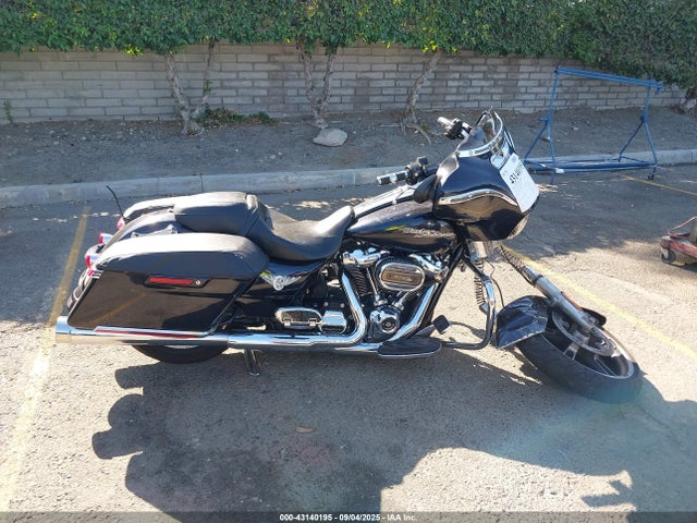 Harley-Davidson Street Glide 2019 1HD1KBC35KB613656 Image 13