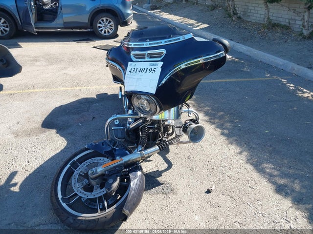 Harley-Davidson Street Glide 2019 1HD1KBC35KB613656 Image 5