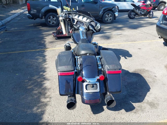 Harley-Davidson Street Glide 2019 1HD1KBC35KB613656 Image 6