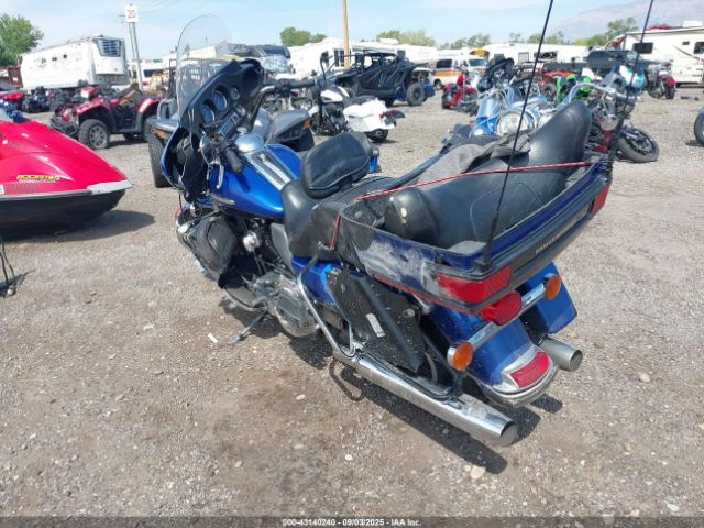 2010 HARLEY-DAVIDSON FLHTK 1HD1KEM18AB648768 Photo 2