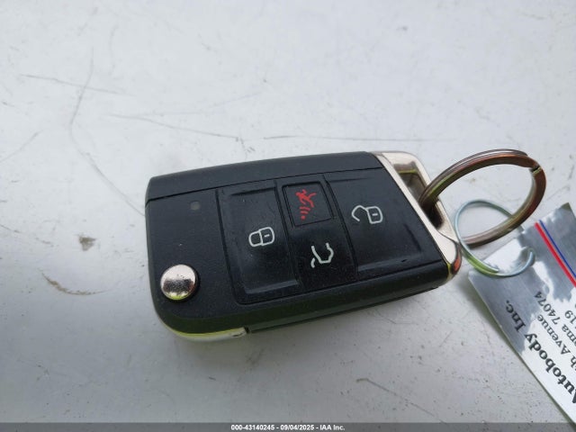 2020 VOLKSWAGEN TIGUAN 3VV2B7AX2LM025105 Photo 10