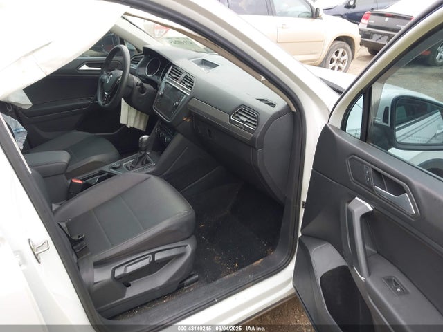 2020 VOLKSWAGEN TIGUAN 3VV2B7AX2LM025105 Photo 4