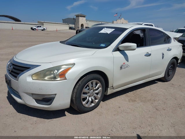 1N4AL3AP0FN326567 Nissan 2015