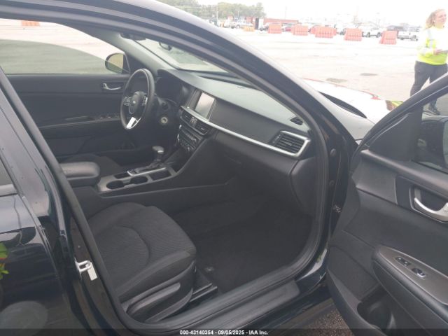 2019 KIA OPTIMA 5XXGT4L37KG337544 Photo 4
