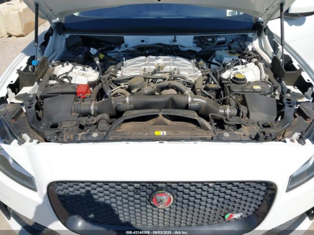 2017 JAGUAR F-PACE SADCM2BV0HA089939 Photo 9