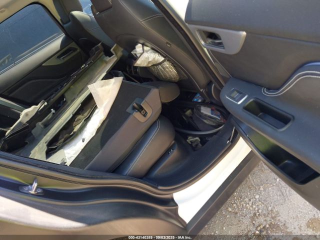 2017 JAGUAR F-PACE SADCM2BV0HA089939 Photo 7