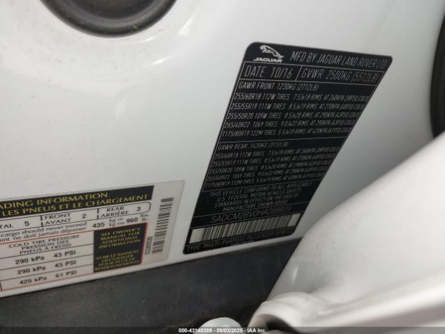 2017 JAGUAR F-PACE SADCM2BV0HA089939 Photo 8