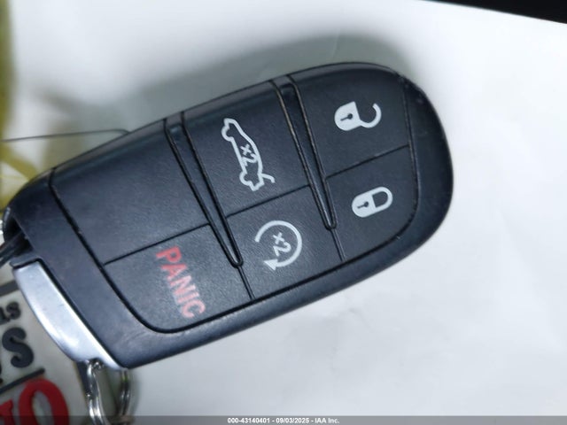 2C3CDXBGXKH729680 Dodge 2019