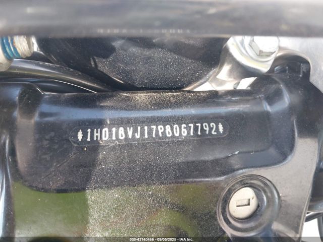 2023 HARLEY-DAVIDSON FXST 1HD1BVJ17PB067792 Photo 9